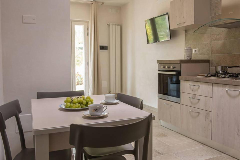 Residenza Aurora Aparthotel Ostuni Bagian luar foto
