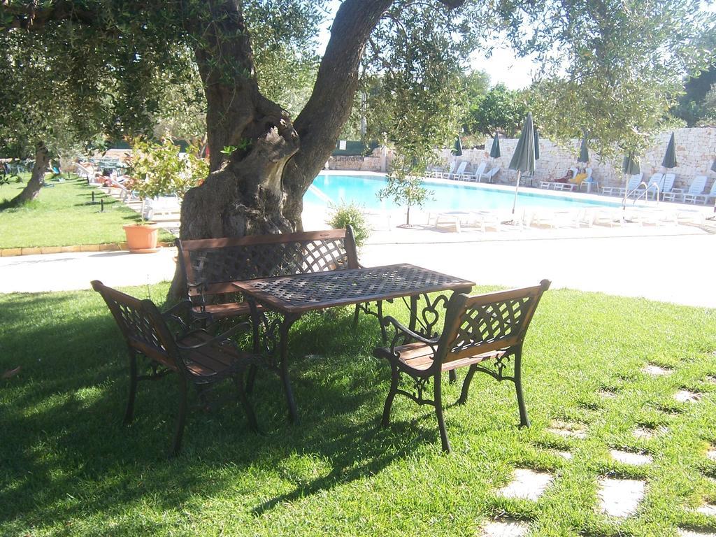 Residenza Aurora Aparthotel Ostuni Ruang foto